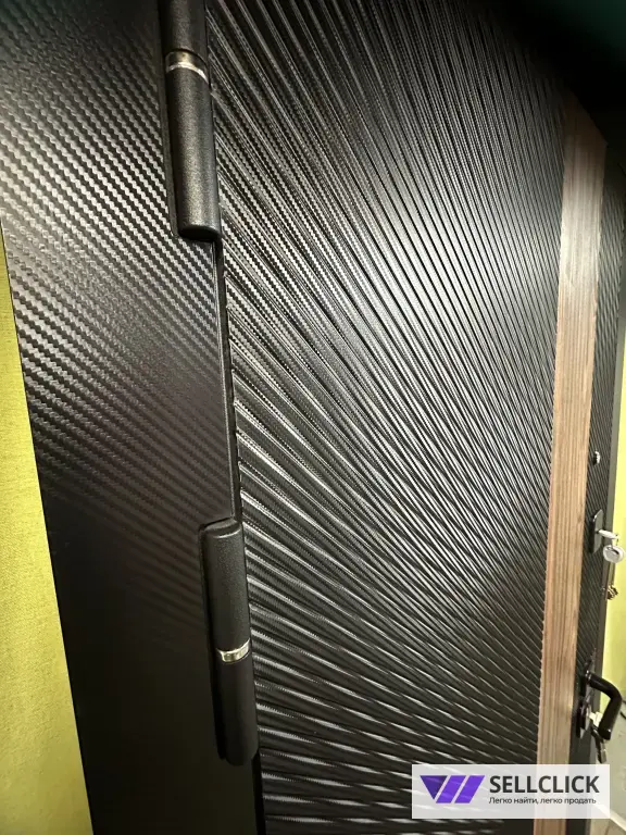 Продам металлическую дверь новая премиум