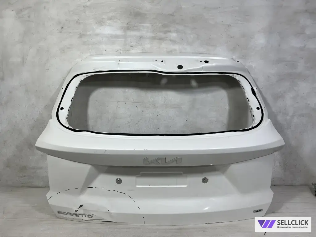 Крышка багажника KIA Sorento 4