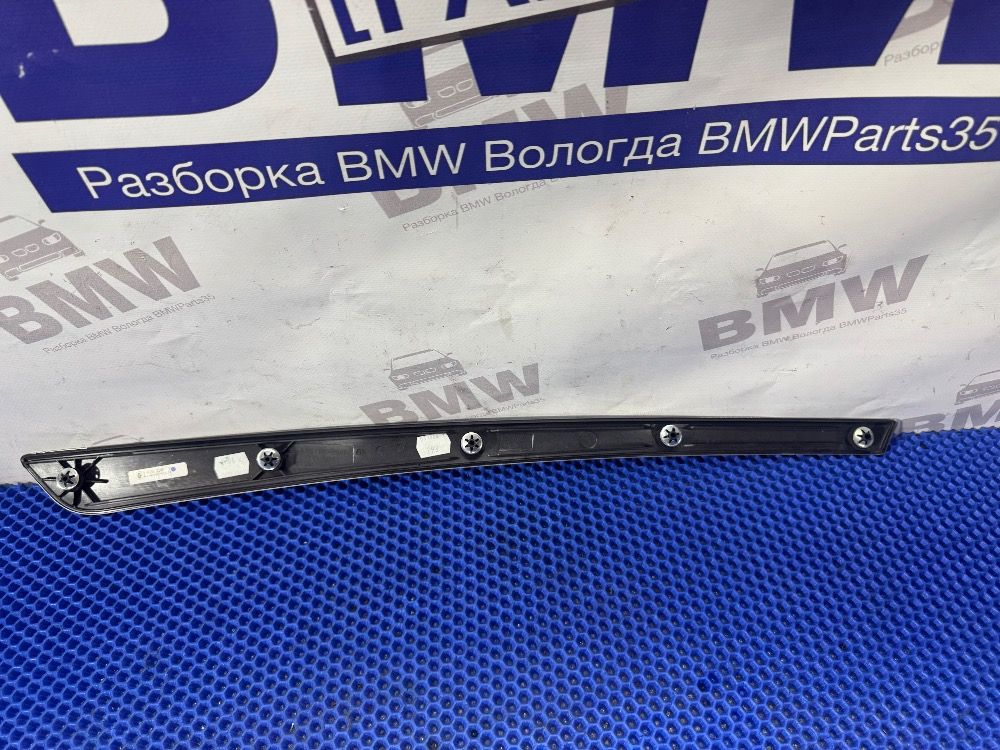 Декоративная планка передней левой двери BMW E60