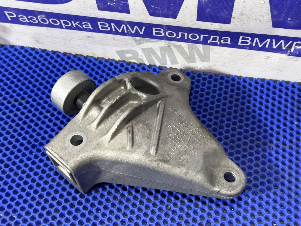 Кронштейн двигателя левый BMW F10, F01 мотор N55