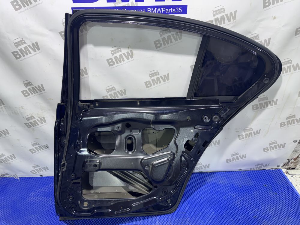 Правая задняя дверь BMW F10 цвет 416  в родне