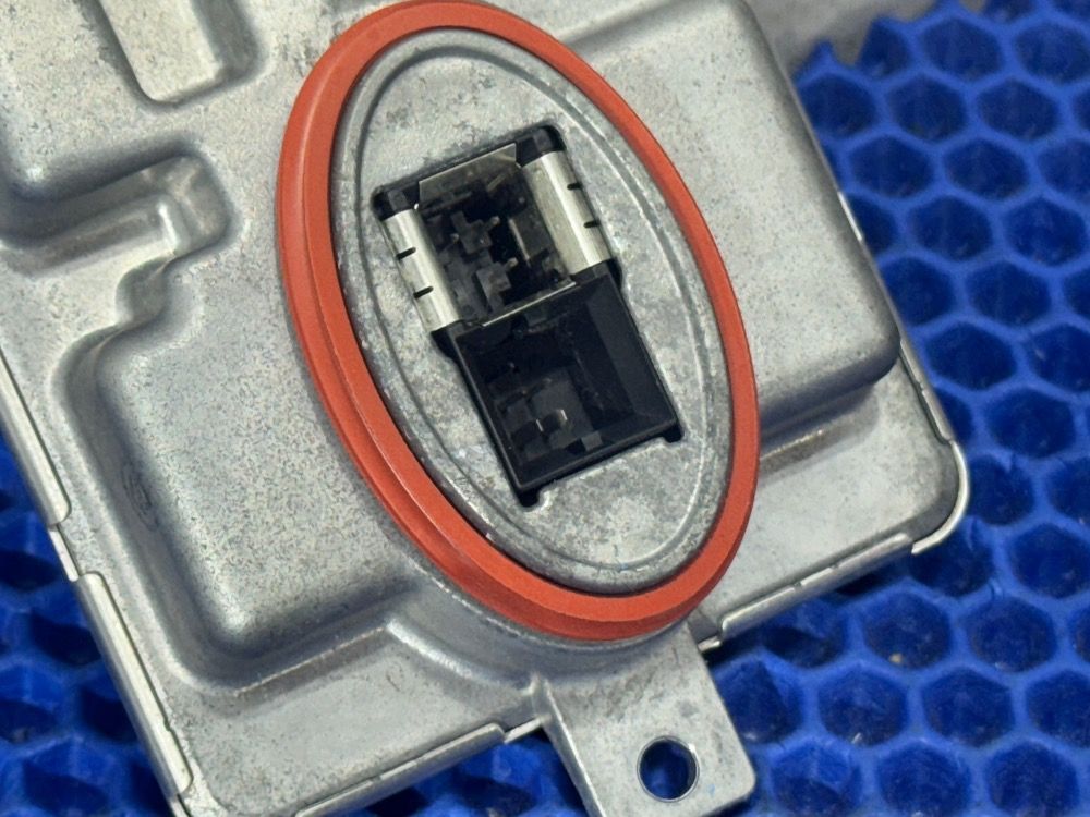 Блок розжига фары bmw f10, F20, F01, E84, E90 LCI