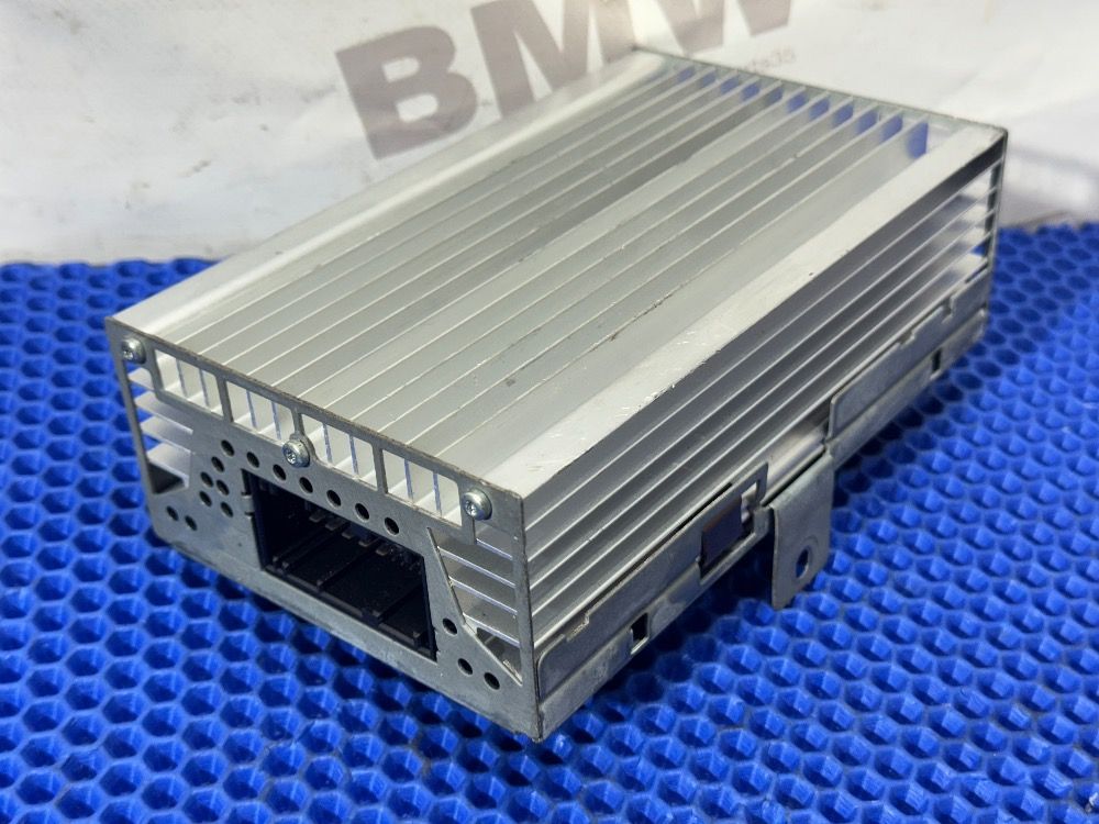 Усилитель Hi-Fi BMW F10