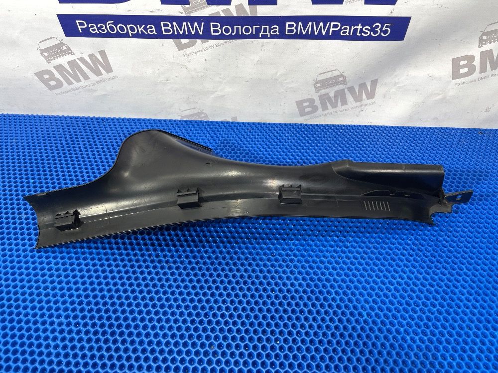 Внутренняя правая накладка на порог BMW E60 царапк