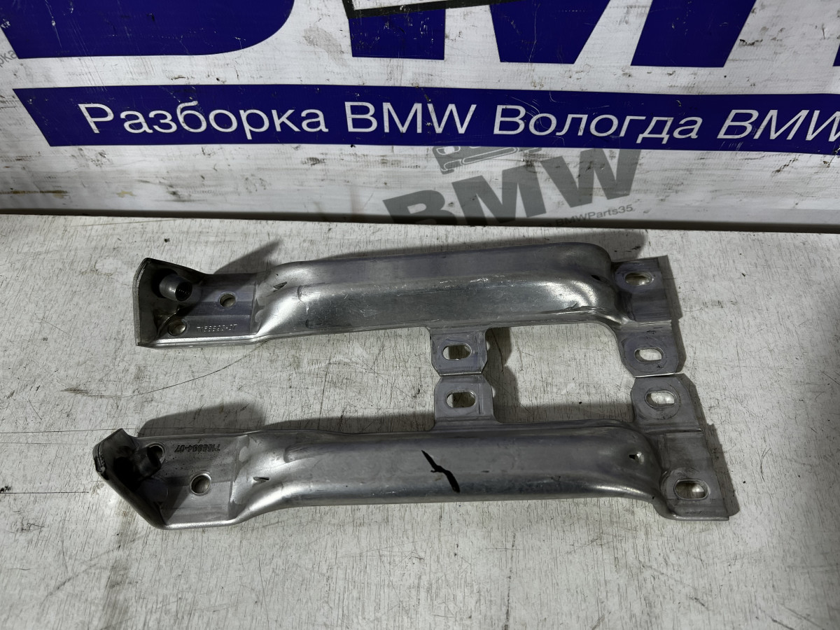 Кронштейн усилителя переднего бампера BMW F10, F07