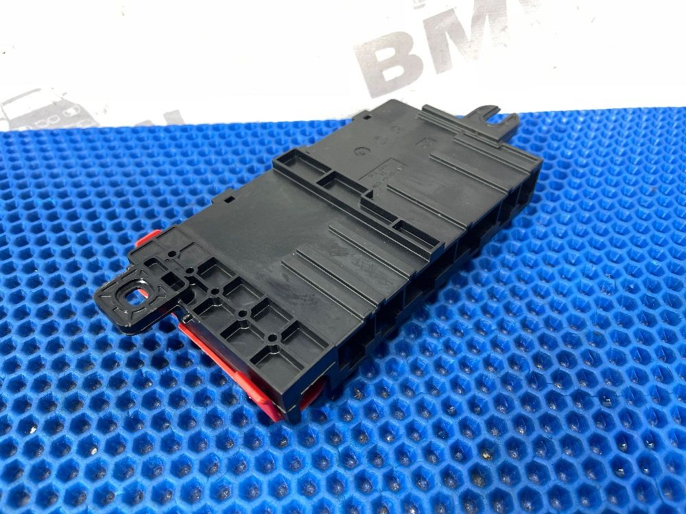 Распределитель тока B + BMW F30, F20 Оригинал