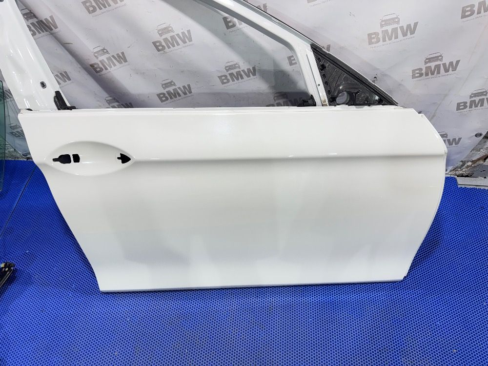 Правая дверь BMW F10 Alpinweiss 300 крашенная