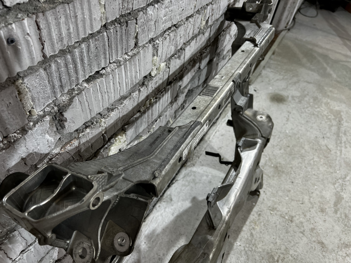 Подрамник передний BMW F10, F07, F01