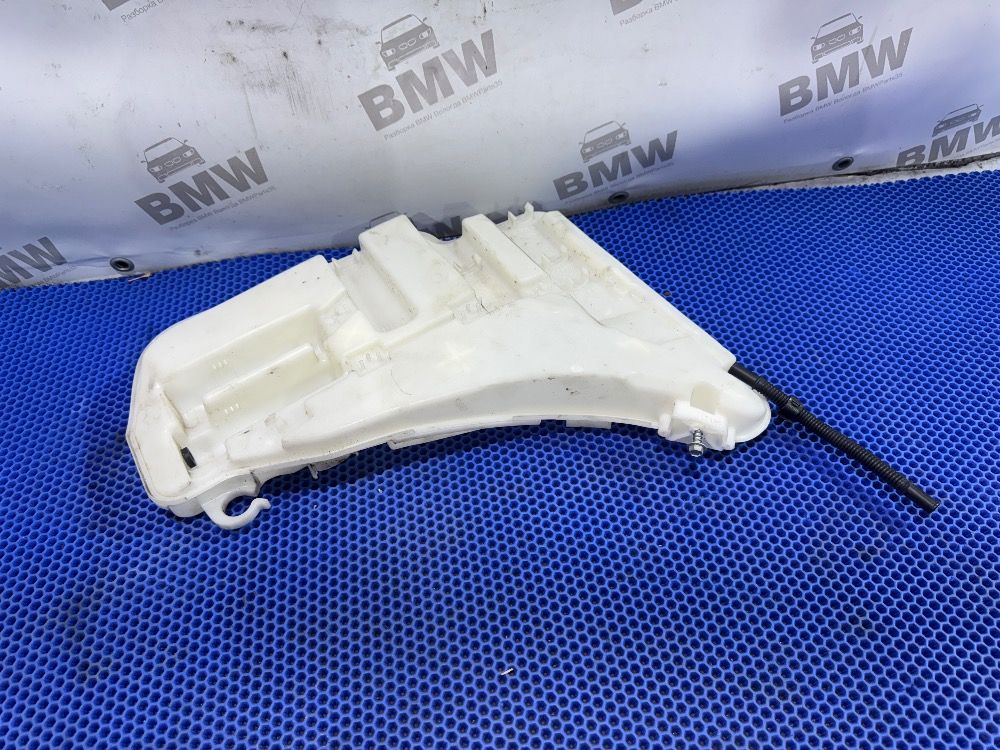Бачок стеклоомывателя  BMW F10, F07, F01