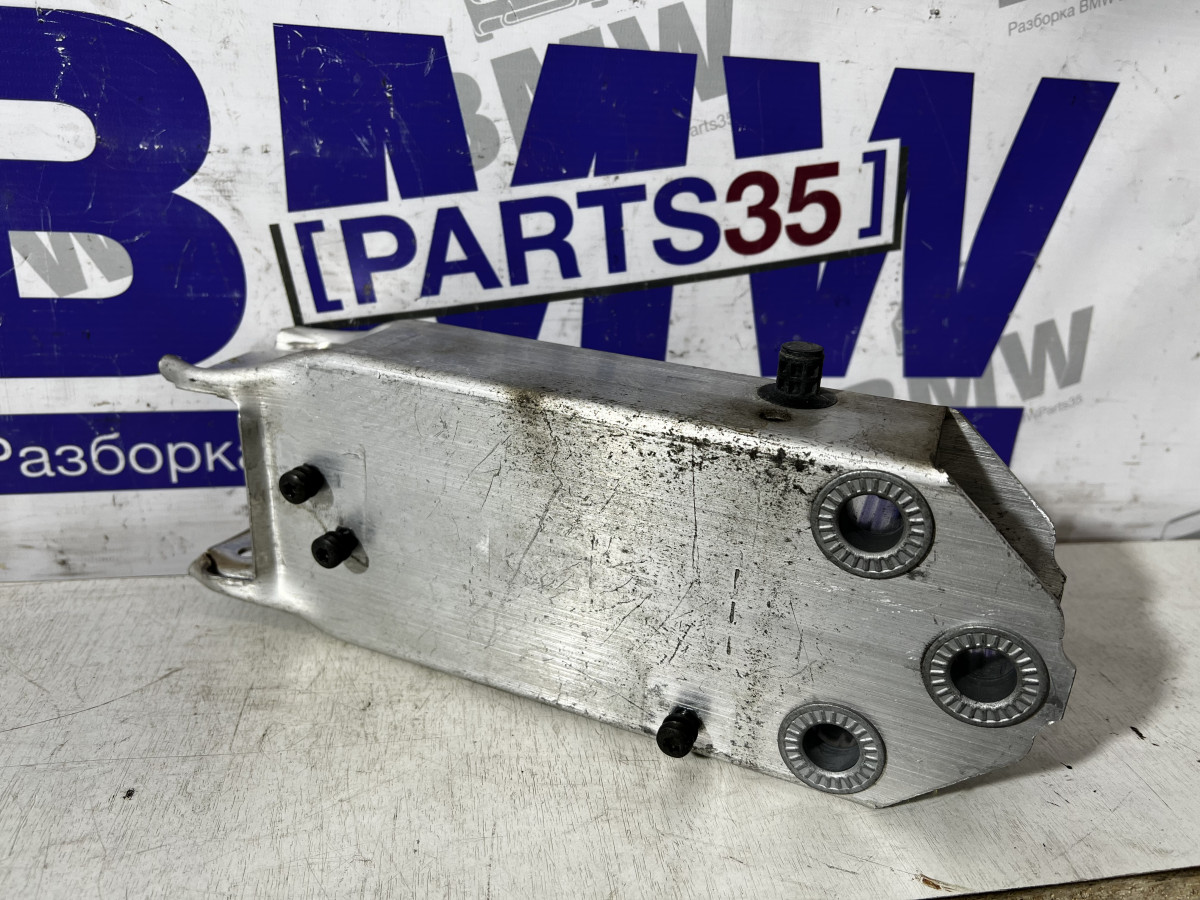 Кронштейн усилителя бампера BMW F10, F07, F01