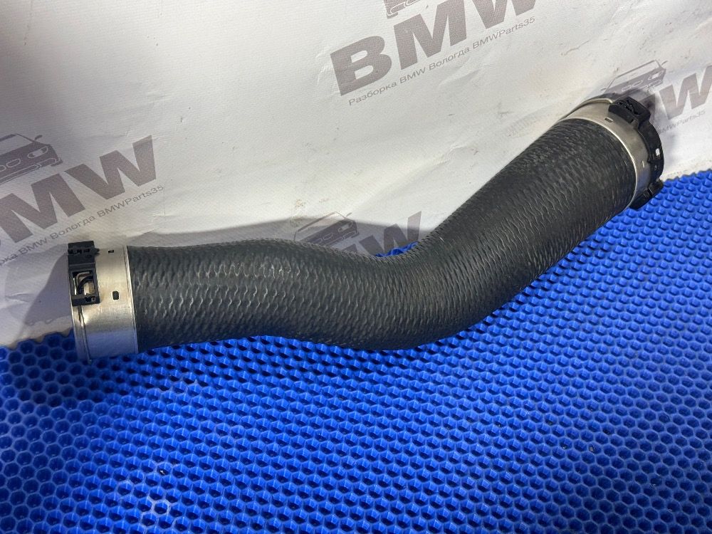 Патрубок интеркулера BMW F10 с мотором N20B20