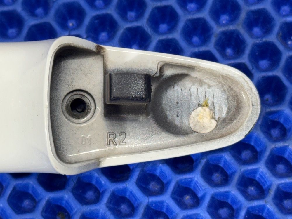 Ручка правой дери BMW E60, E63 цвет 300