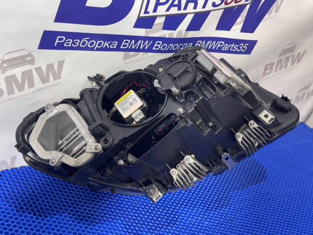Передняя левая  фара BMW F10 дорестайл адаптив