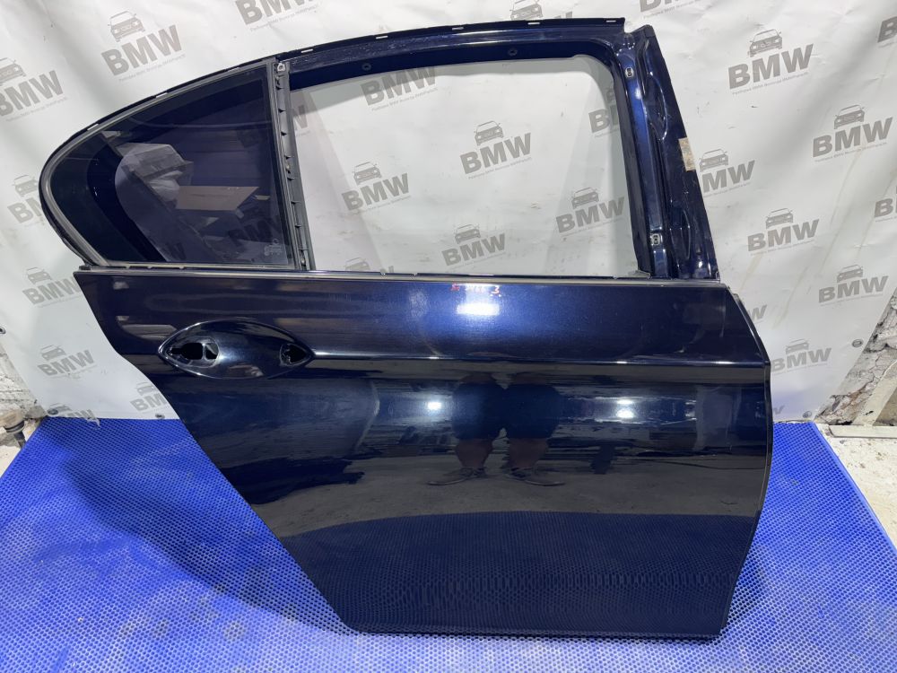Правая задняя дверь BMW F10 цвет 416  в родне