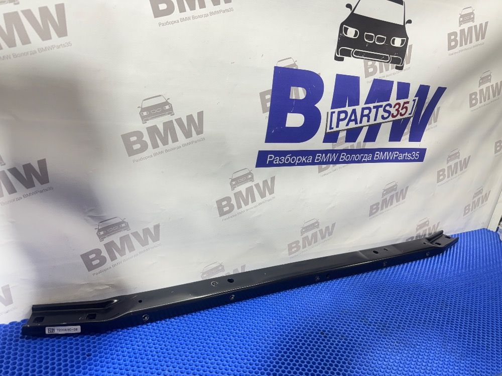 Верхняя планка телевизора BMW F10