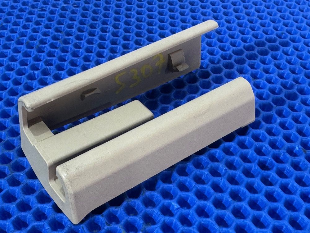 Правая накладка салазки F10 LCI, F01 LCI, F07 LCI
