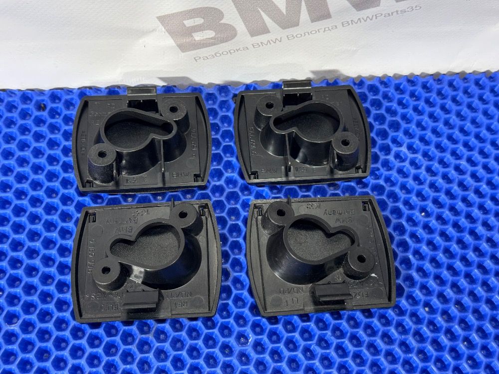 Кронштейн сетки BMW F11