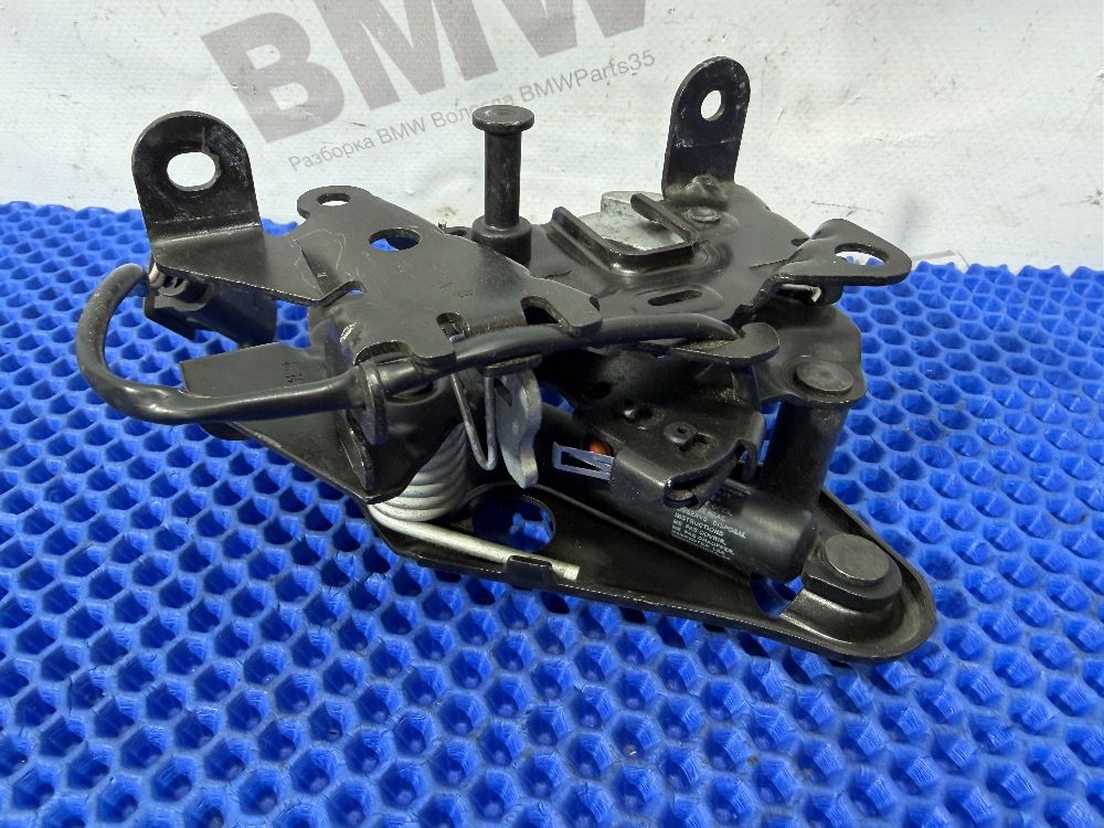 Замок капота BMW F10, F07, F01 левый