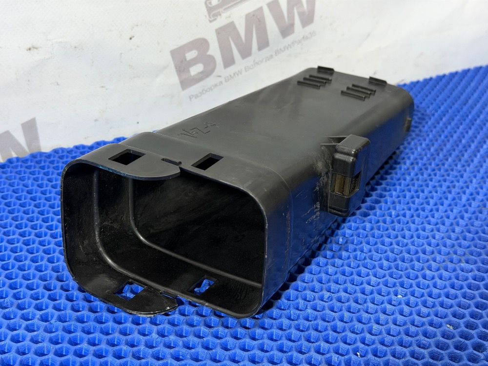 Воздуховод BMW F30, F32, F34, F36, F20 оригинал