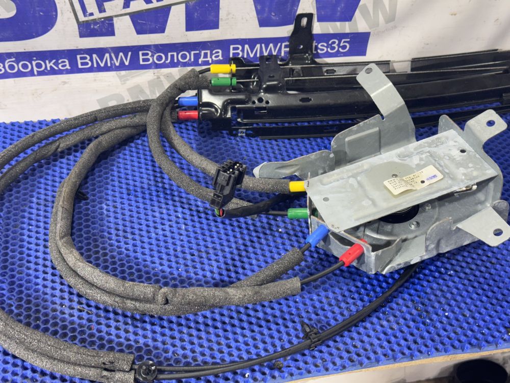 Механизм электро шторки BMW F11 универсал