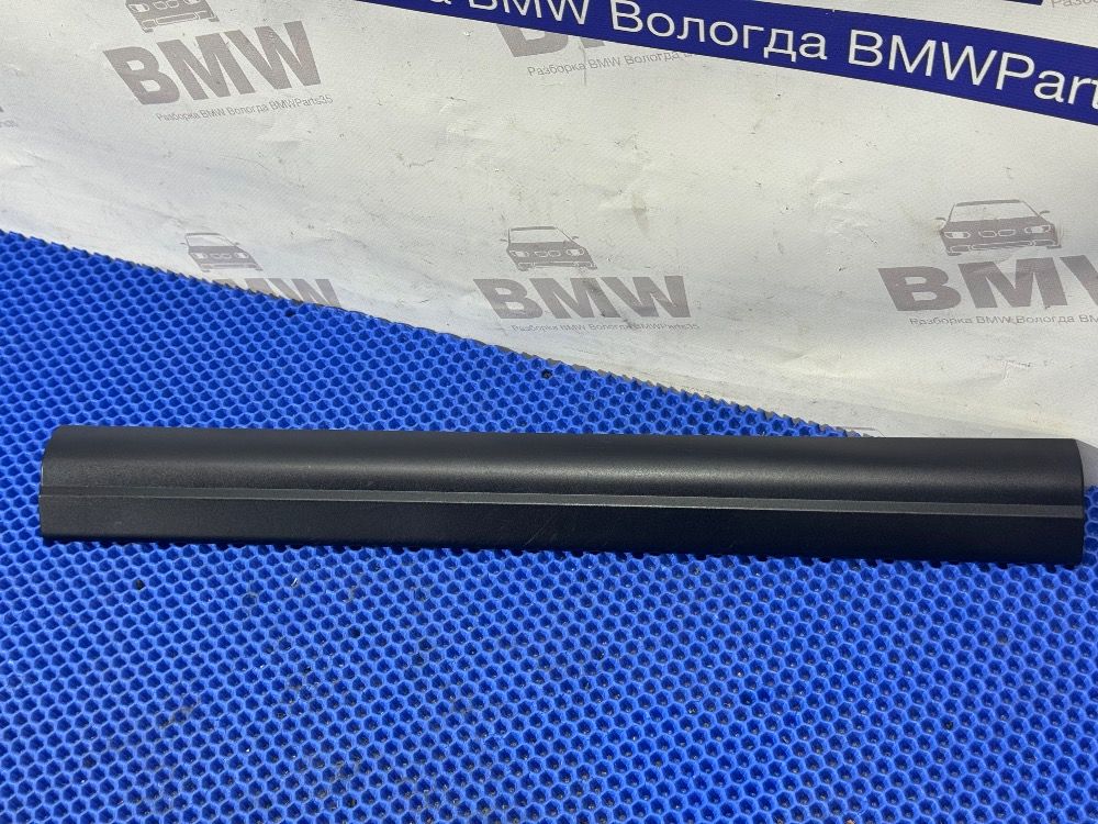 Накладка порога BMW E60 с царапинками