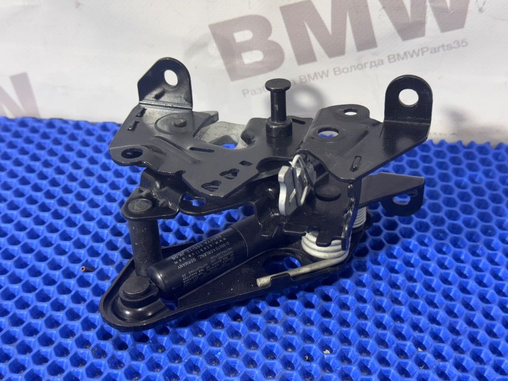 Замок капота BMW F10, F07, F01 правый