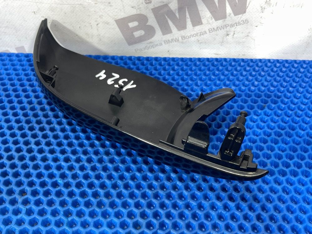 Нижняя часть корпуса зеркала правого BMW F10 LCI