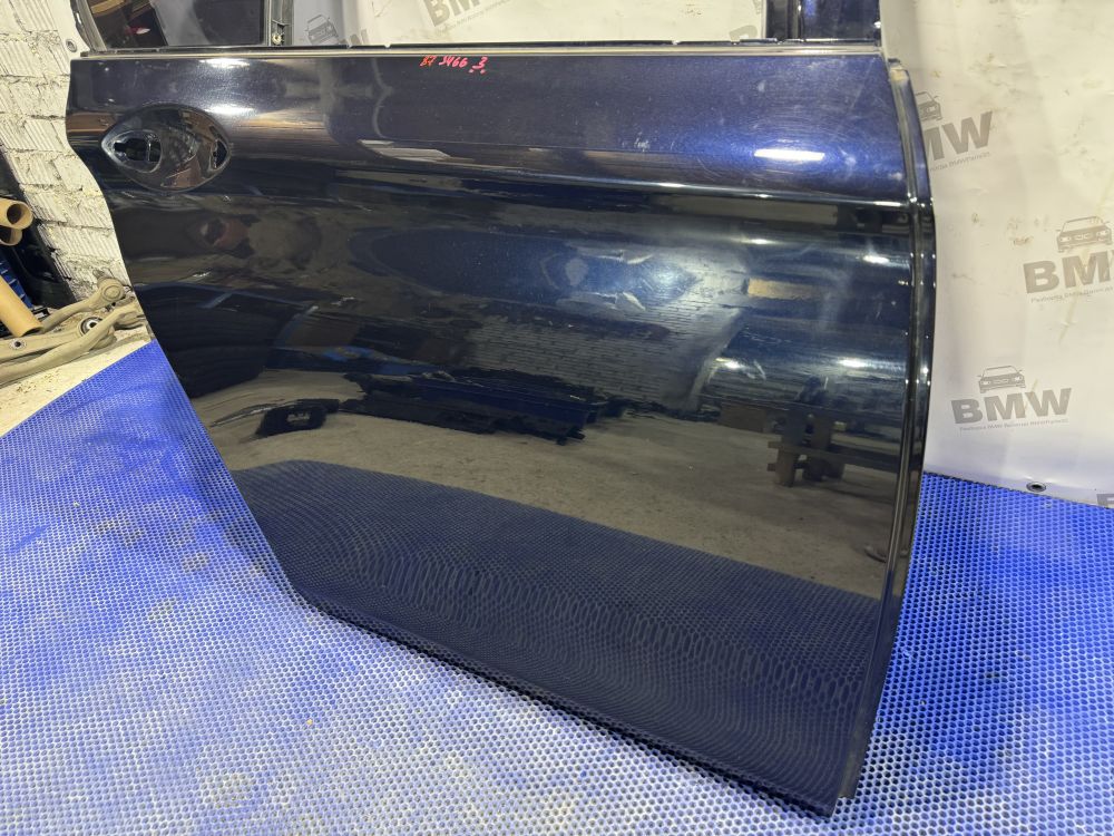 Правая задняя дверь BMW F10 цвет 416  в родне