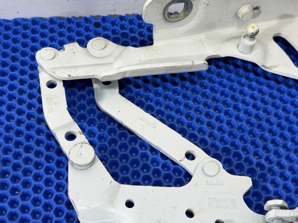 Петля капота левая BMW F30, F20, F32, F34, F36