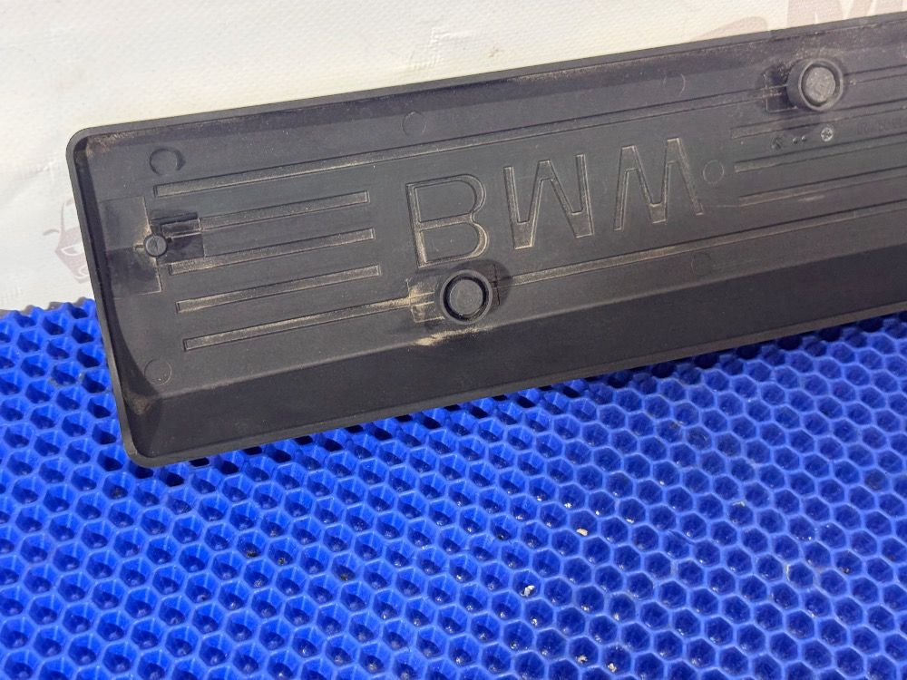 Защитная накладка BMW E60, E90, E70, E84