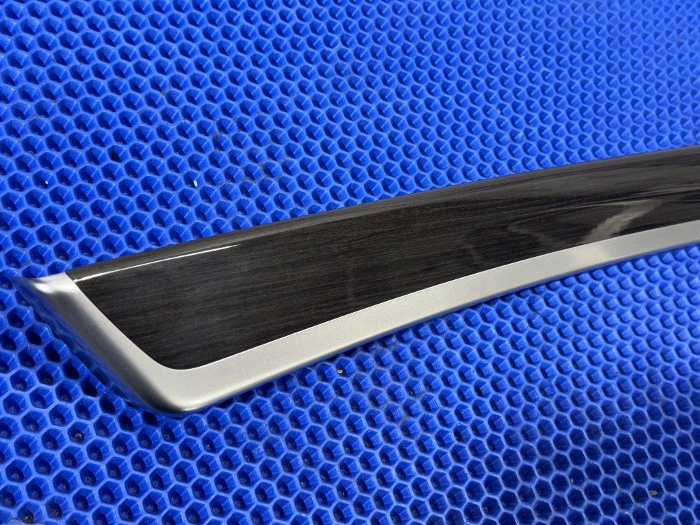 Накладка правой двери BMW F10 Fineline