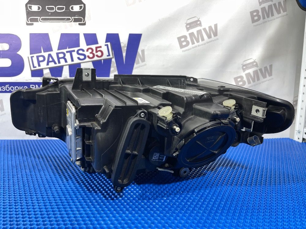 Правая адаптивная фара BMW F30 правый руль в сборе