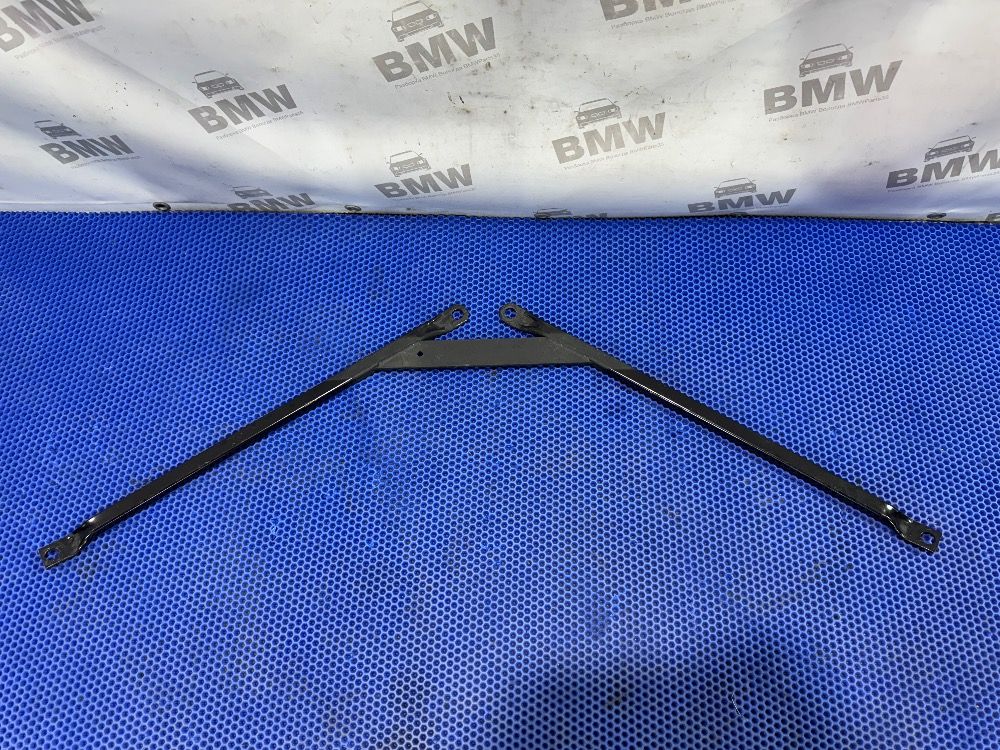 Распорка стоек BMW F30, F20, F34, F32, F36