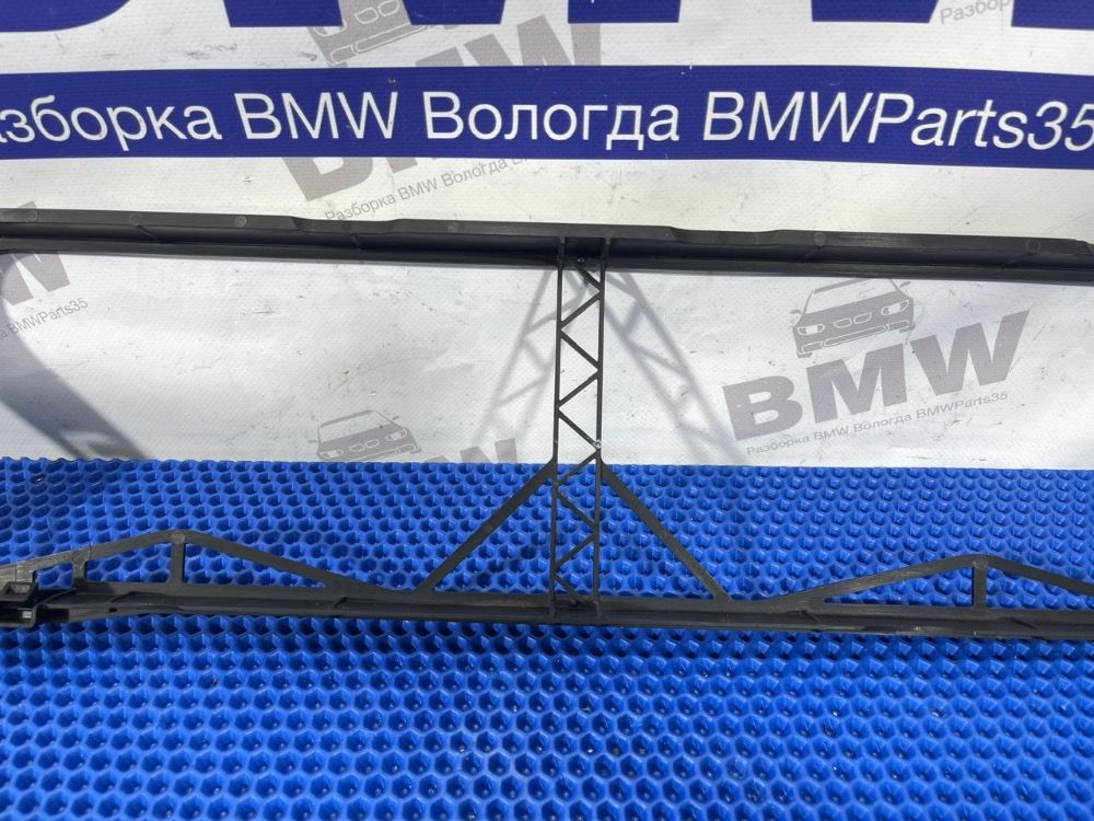 Рамка доп. радиатора  BMW F10, F01 Hybrid