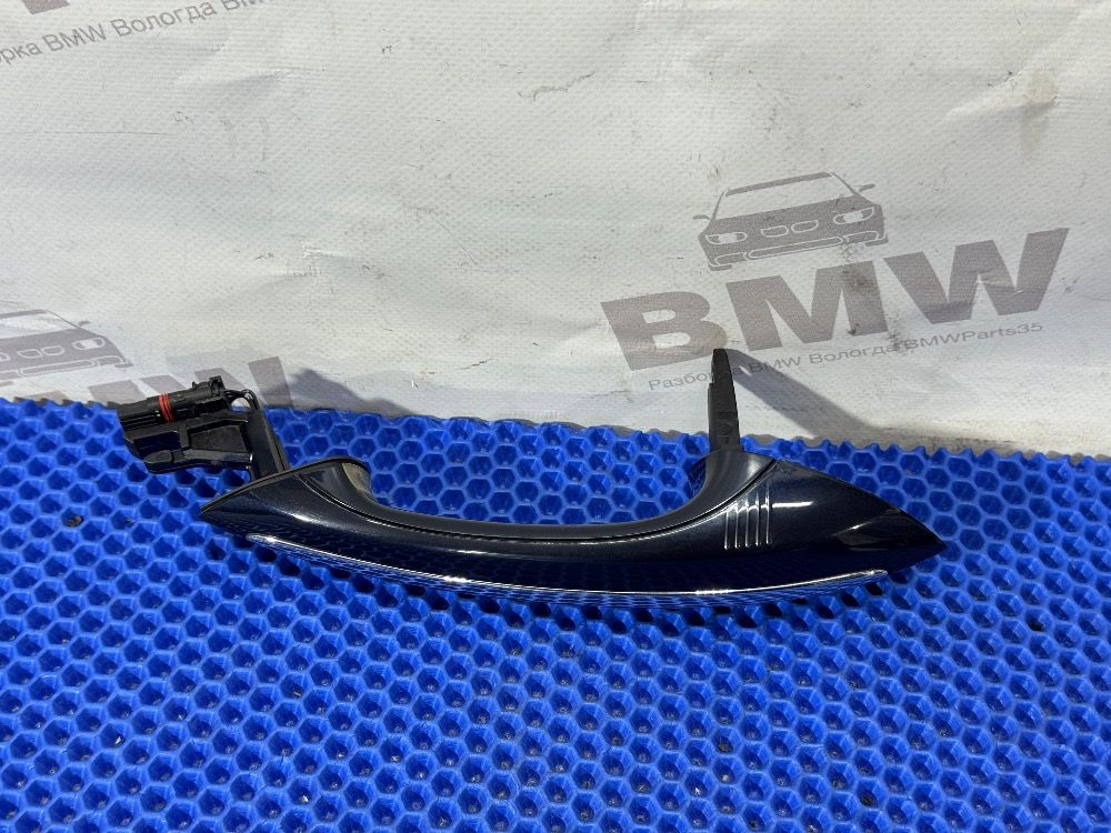 Левая ручка задней двери BMW F10, F07,F01 цвет A89