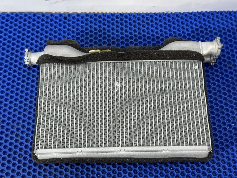 Радиатор печки BMW F10, F01, F0
