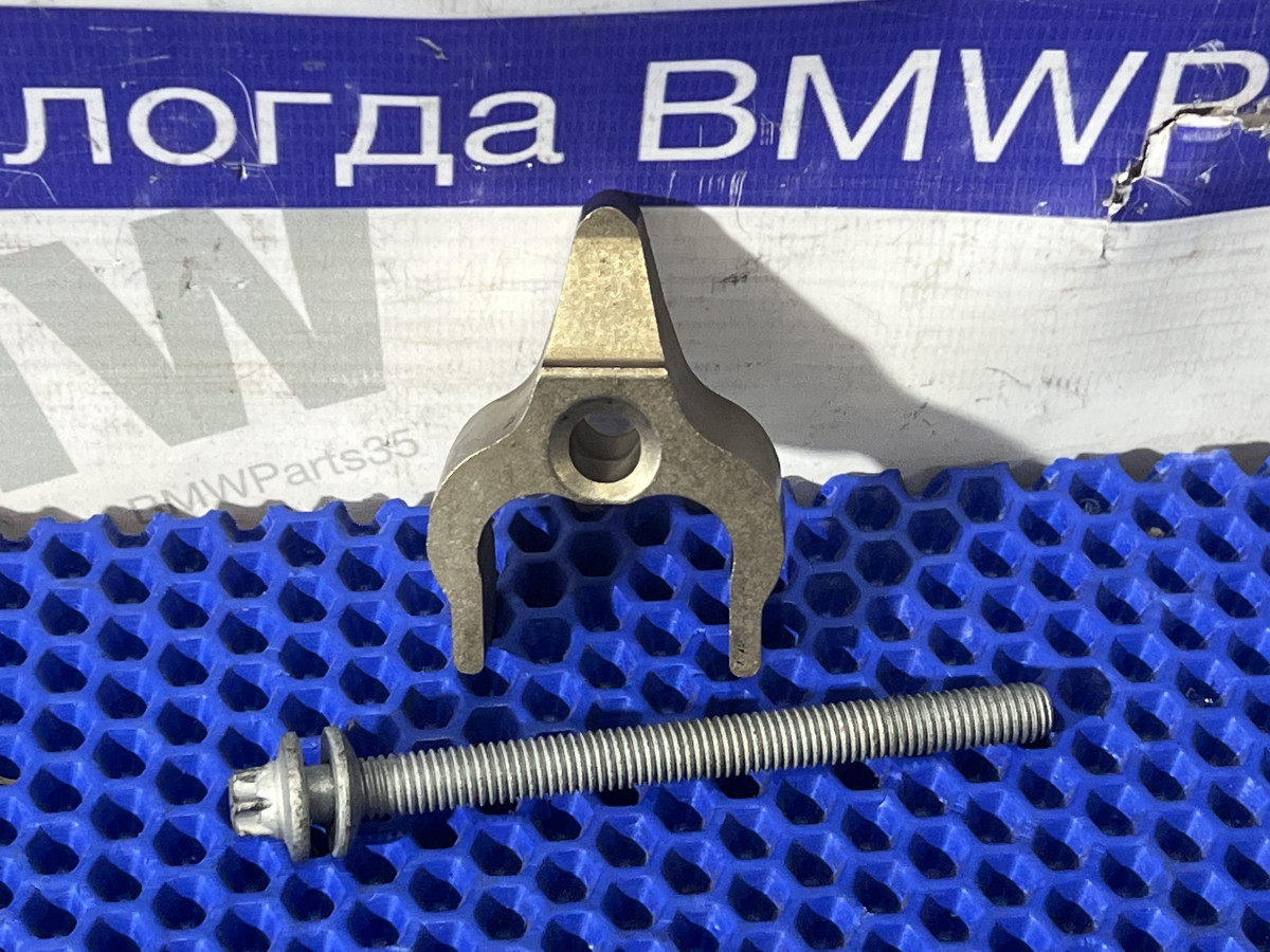 Кронштейн форсунки BMW F10, F30 Мотор N47, N57