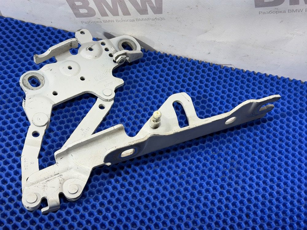 Петля капота правая BMW F30, F20, F32, F34, F36