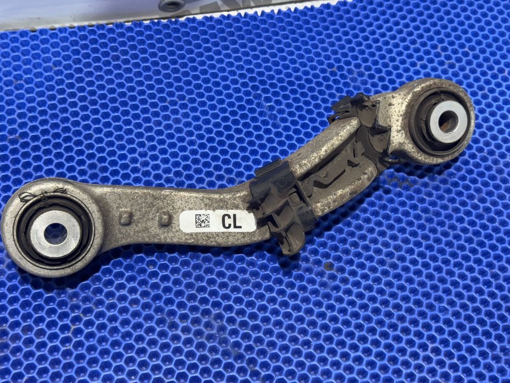 Задний поперечный левый рычаг BMW F10, F01