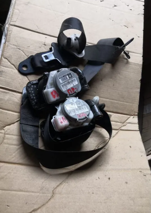 Ремни безопасности передние Пежо Ситроен