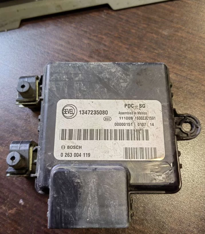 Блок управления парктрониками Ситроен Пежо