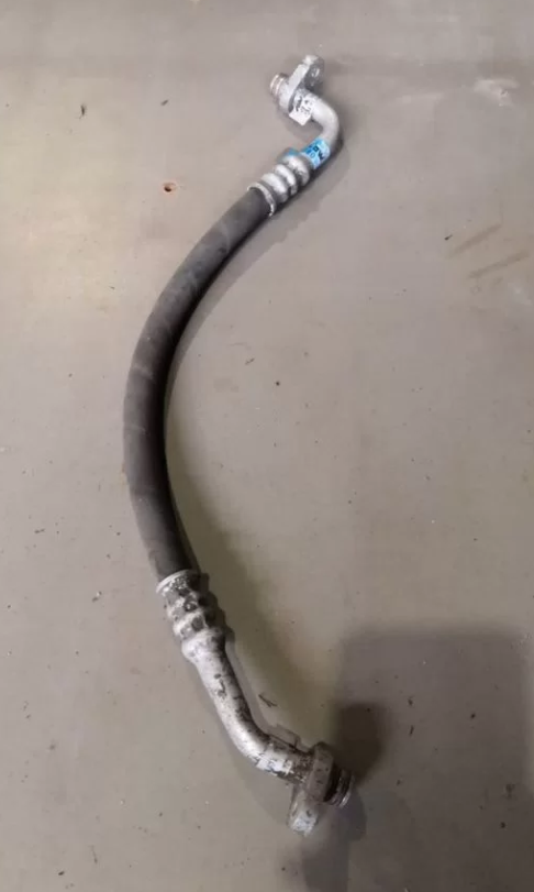 Трубка компрессора кондиционера Пежо Ситроен