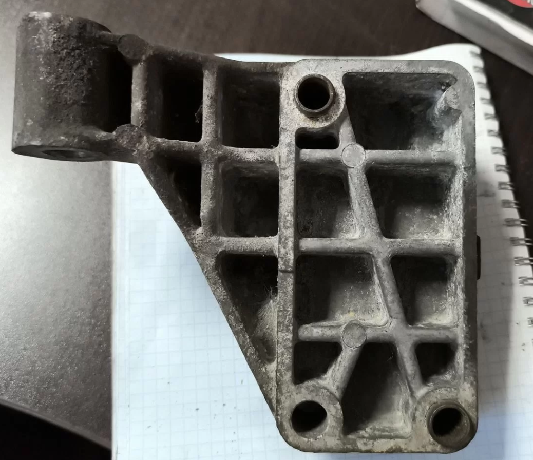 Кронштейн двигателя Фиат Дукато 244