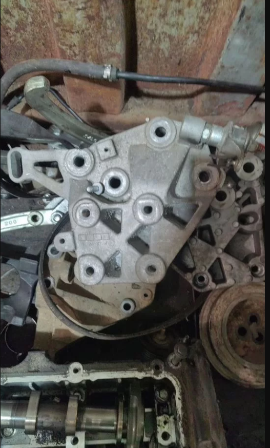 Кронштейн опоры двигателя лев PSA boxer ducato 250