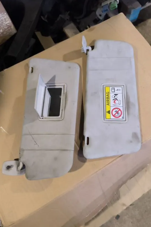 Солнцезащитный козырек Пежо Партнер Типи