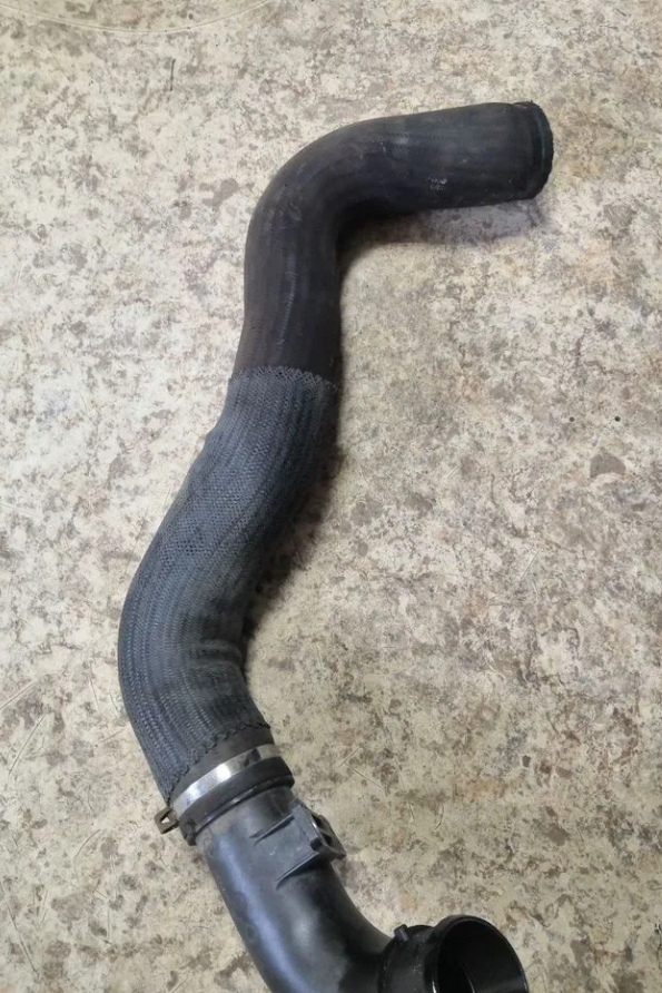 Патрубок интеркулера правый Фиат Дукато