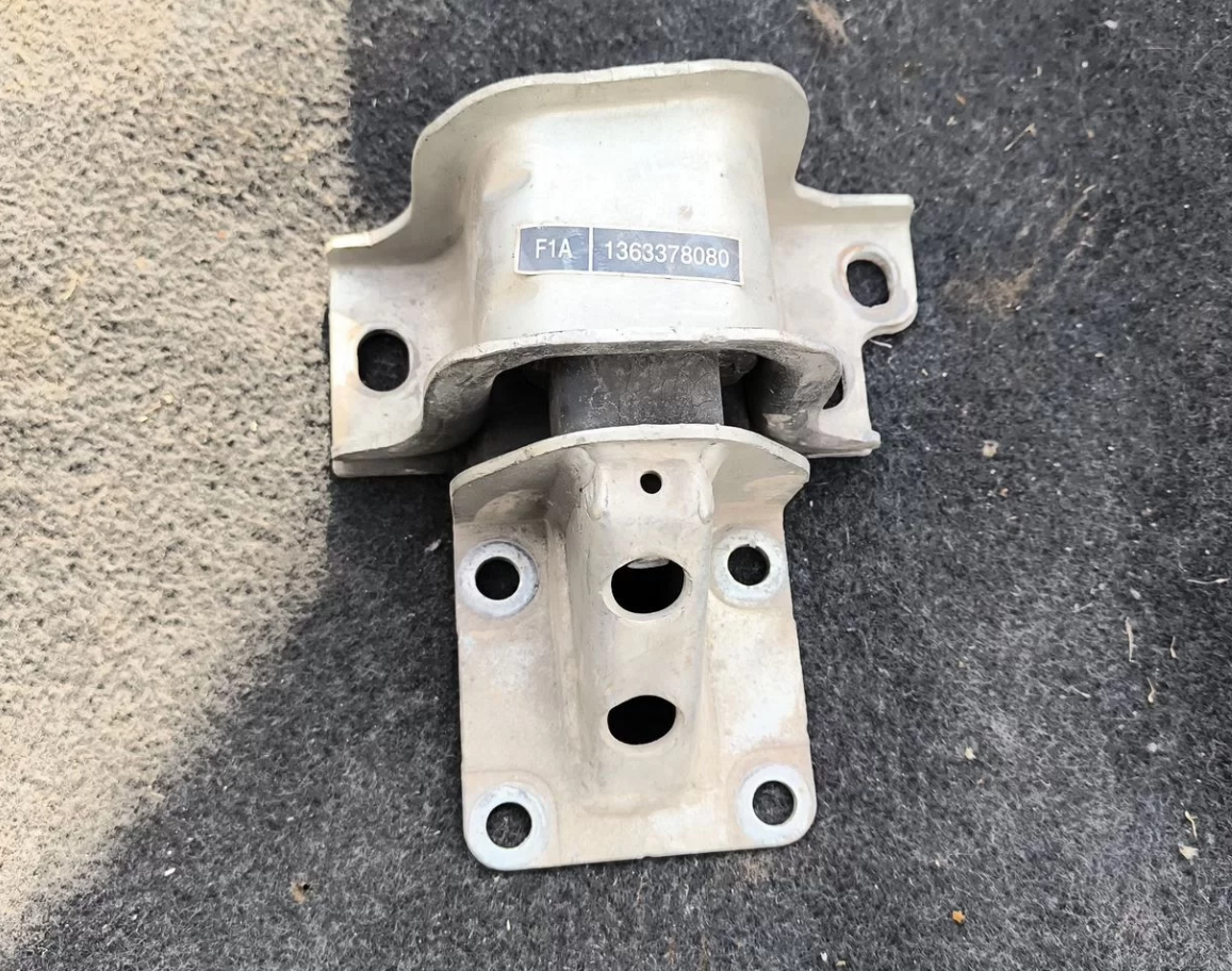 Подушка двс Пежо Боксер Ситроен Джампер