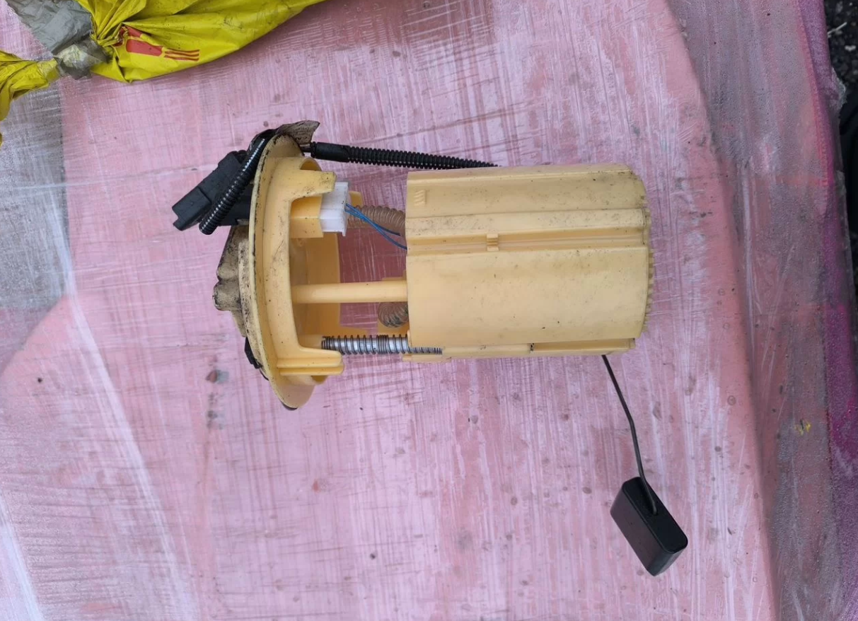 Топливный насос бака партнёр берлинго б9