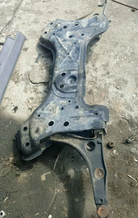 Подрамник Пежо Боксер ситроен джампер