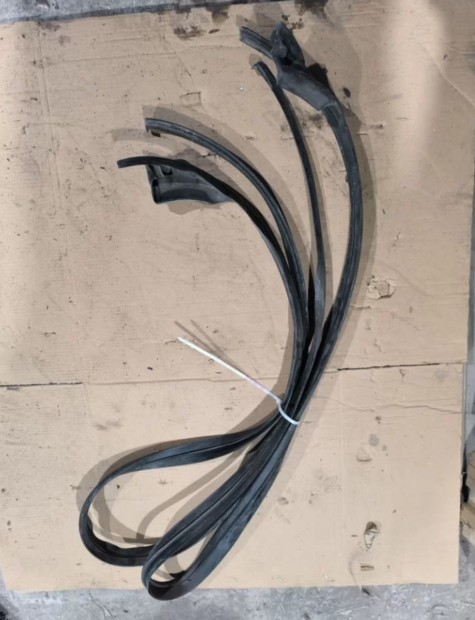 Уплотнитель дверей Фиат Добло грузовой